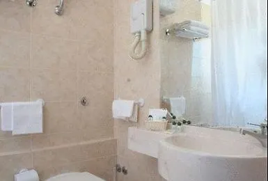 **  Hotel Rubino Roma Italia