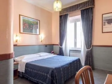Hotel Rubino Roma 2*,