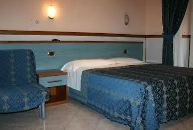 Hotel Rubino Roma 2*,
